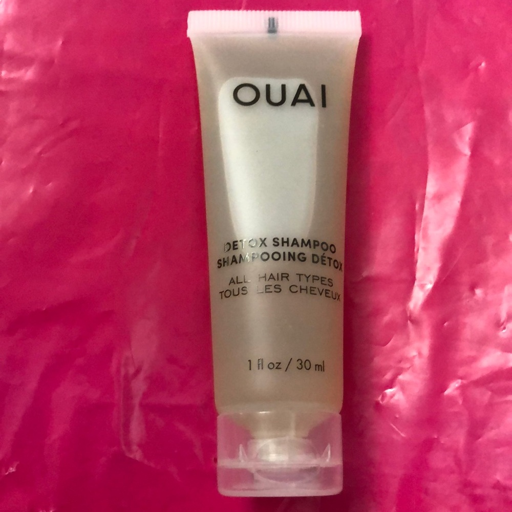 Quai Detox shampoo travel size